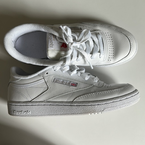 Reeboks - Picture 2 of 5